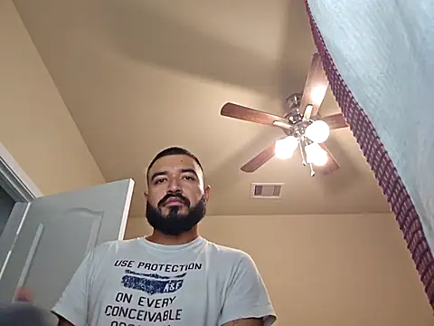 Snapshot of Lb228w chatting on 09.14.25 Lb228w online show from 09.14.25