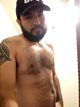 Snapshot of Lb228w chatting on 10.29.25 Lb228w online show from 10.29.25