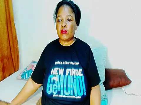 Snapshot of Love-Racheal75 chatting on 07.17.26 Love-Racheal75 online show from 07.17.26