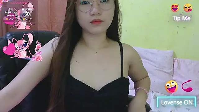 Snapshot of HornyAsian4uxx chatting on 08.01.26 HornyAsian4uxx online show from 08.01.26