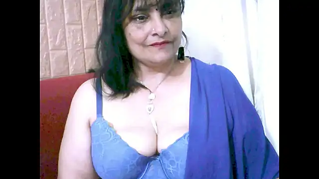 Snapshot of Indiansweetness77 chatting on 03.19.26 Indiansweetness77 online show from 03.19.26