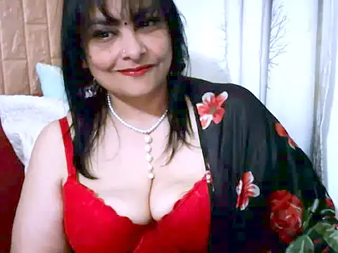 Snapshot of Indiansweetness77 chatting on 08.03.26 Indiansweetness77 online show from 08.03.26