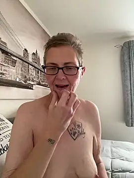 Curvy-Jinx online show from 10.16.25