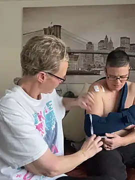 Curvy-Jinx online show from 11.24.25