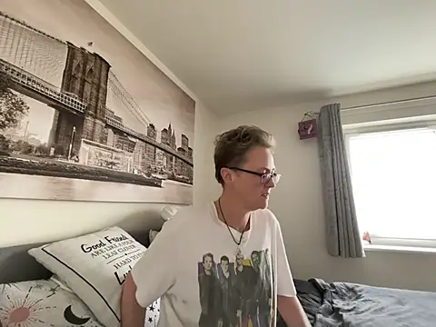 Curvy-Jinx online show from 03.09.26