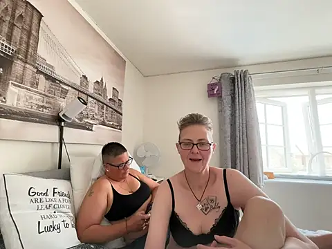 Curvy-Jinx online show from 07.21.26