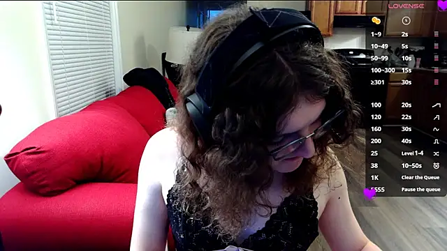 KayKumm online show from 10.07.25