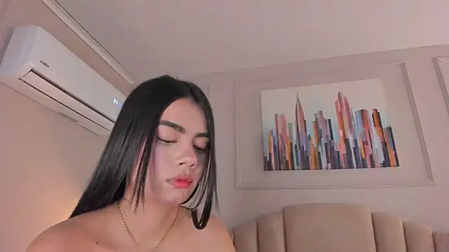 mia kisses2 online show from 08.05.26