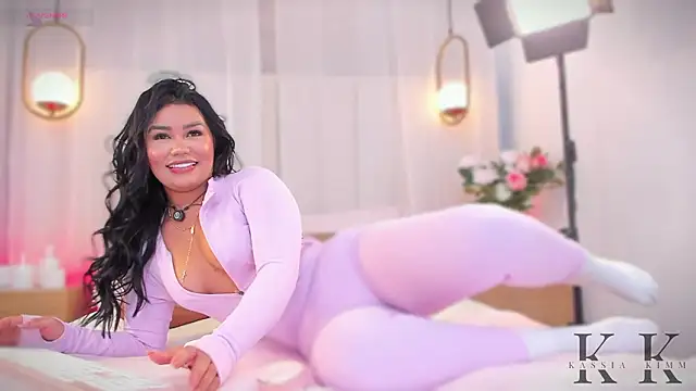 Snapshot of kassia_kim chatting on 03.09.26 kassia kim online show from 03.09.26