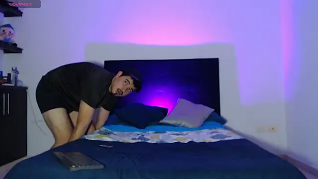 Snapshot of lex__miller chatting on 01.12.26 lex miller online show from 01.12.26