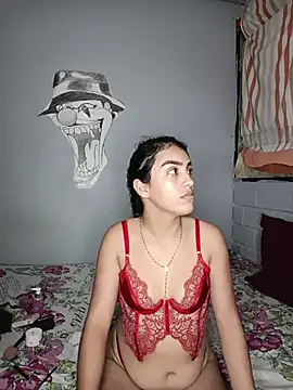 Snapshot of Bigtiti01 chatting on 05.19.26 Bigtiti01 online show from 05.19.26