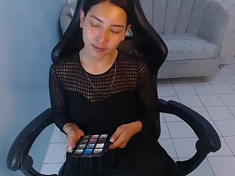 victoria hernandez t  online show from 05.01.26