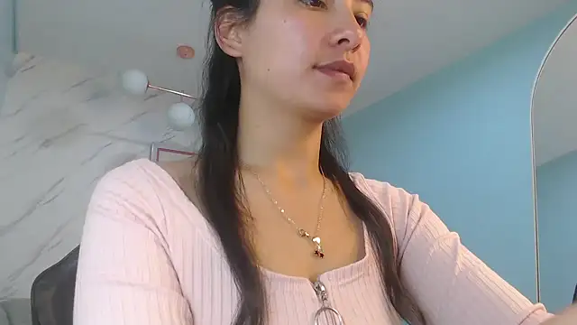 Snapshot of victoria_hernandez_t_ chatting on 06.22.26 victoria hernandez t online show from 06.22.26