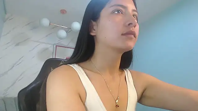 Snapshot of victoria_hernandez_t_ chatting on 07.10.26 victoria hernandez t online show from 07.10.26