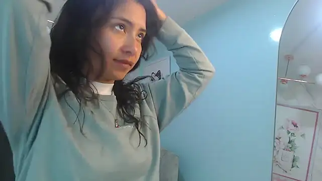 Snapshot of victoria_hernandez_t_ chatting on 07.29.26 victoria hernandez t online show from 07.29.26