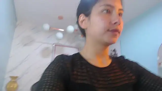 Snapshot of victoria_hernandez_t_ chatting on 07.31.26 victoria hernandez t online show from 07.31.26