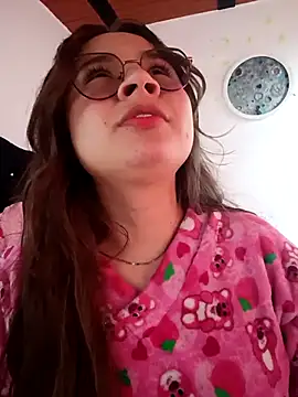 Isa Acosta online show from 04.29.26