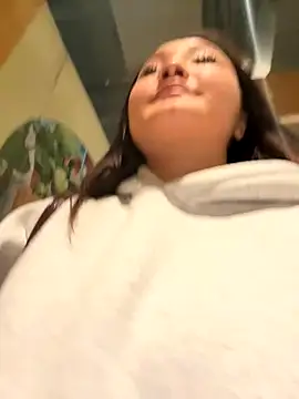 KissMeEva online show from 10.09.25