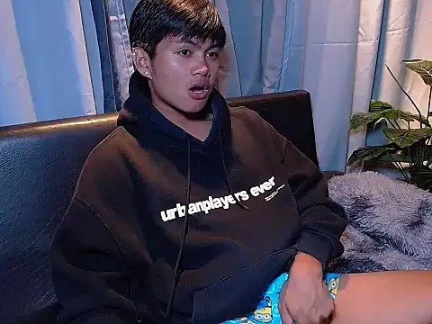 Snapshot of Alexx_143 chatting on 03.01.26 Alexx 143 online show from 03.01.26