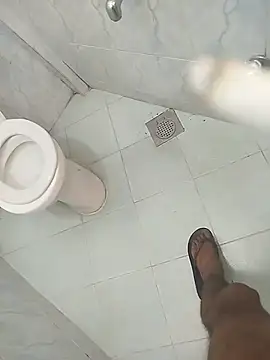 Snapshot of King_Raj99 chatting on 12.22.25 King Raj99 online show from 12.22.25