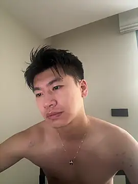 Snapshot of heywilliam chatting on 05.19.26 heywilliam online show from 05.19.26