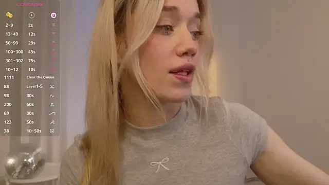 Snapshot of DiscoPotato chatting on 09.28.25 DiscoPotato online show from 09.28.25