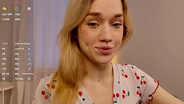 Snapshot of DiscoPotato chatting on 10.06.25 DiscoPotato online show from 10.06.25