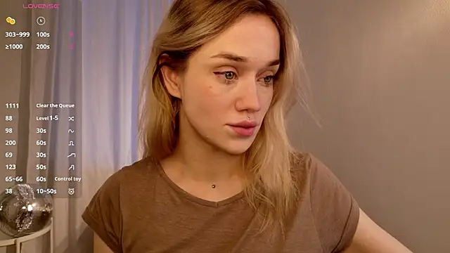 Snapshot of DiscoPotato chatting on 10.10.25 DiscoPotato online show from 10.10.25