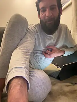 Snapshot of Michel_huge chatting on 05.16.26 Michel huge online show from 05.16.26