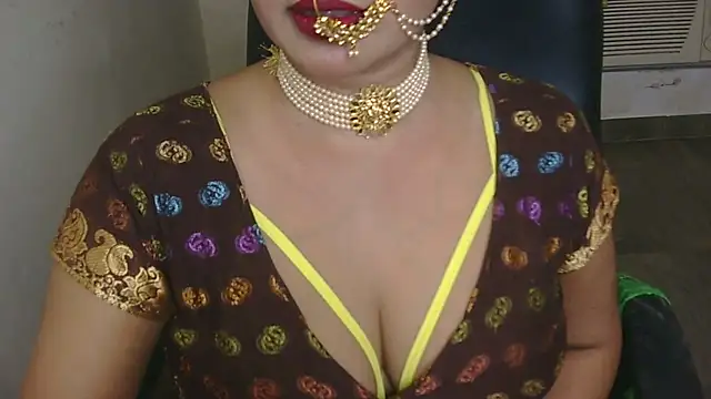 Snapshot of QUEEN_SAKHI- chatting on 09.23.25 QUEEN SAKHI- online show from 09.23.25