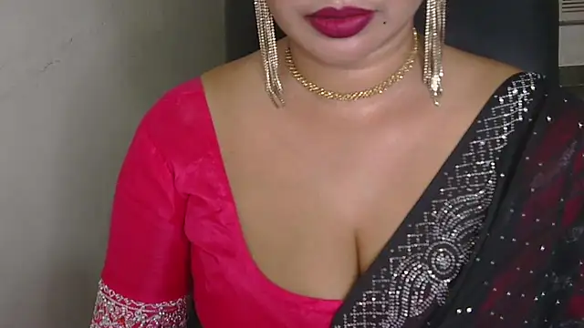 Snapshot of QUEEN_SAKHI- chatting on 11.01.25 QUEEN SAKHI- online show from 11.01.25