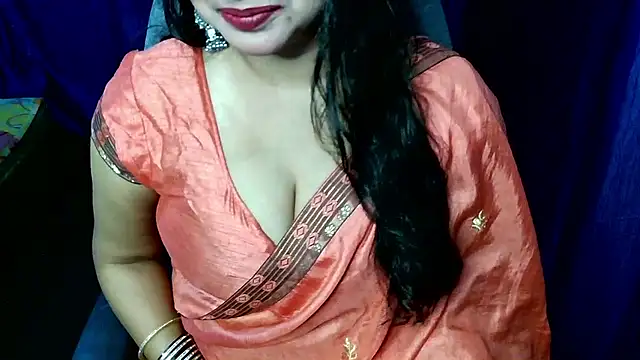 Snapshot of QUEEN_SAKHI- chatting on 03.06.26 QUEEN SAKHI- online show from 03.06.26