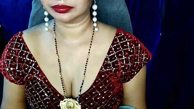 QUEEN SAKHI- online show from 04.29.26