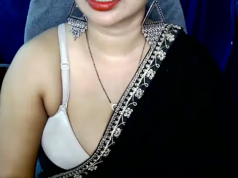 QUEEN SAKHI- online show from 05.05.26