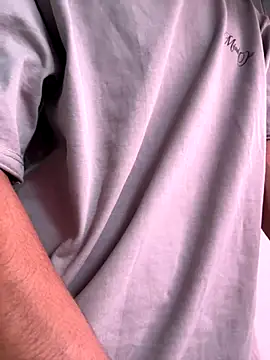 Snapshot of Max_Rain chatting on 10.23.25 Max Rain online show from 10.23.25