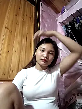 Duyen02 online show from 10.07.25