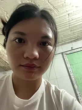 Duyen02 online show from 10.13.25