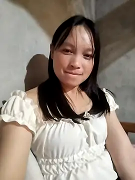 Snapshot of Tiyir597 chatting on 10.25.25 Tiyir597 online show from 10.25.25