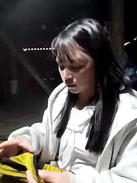 Snapshot of Tiyir597 chatting on 11.19.25 Tiyir597 online show from 11.19.25