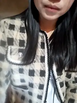 Snapshot of Tiyir597 chatting on 11.26.25 Tiyir597 online show from 11.26.25