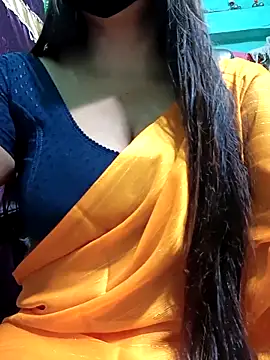 Snapshot of Bhanu-Sharma chatting on 09.25.25 Bhanu-Sharma online show from 09.25.25