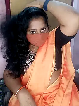 Snapshot of Jessi_25 chatting on 10.24.25 Jessi 25 online show from 10.24.25