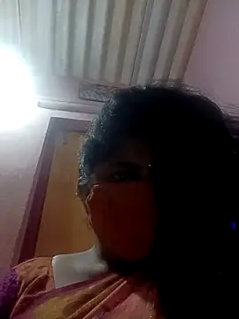 Snapshot of Jessi_25 chatting on 11.18.25 Jessi 25 online show from 11.18.25