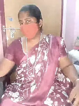 Snapshot of Jessi_25 chatting on 11.28.25 Jessi 25 online show from 11.28.25