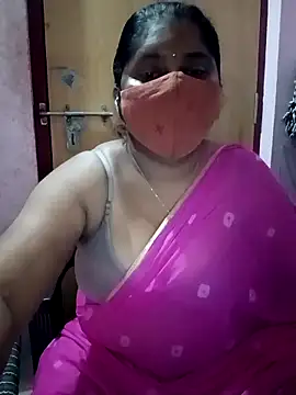 Snapshot of Jessi_25 chatting on 12.16.25 Jessi 25 online show from 12.16.25