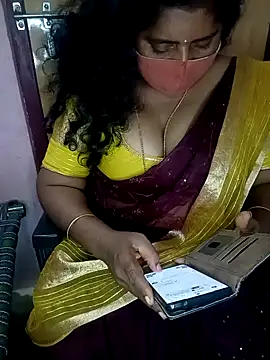 Snapshot of Jessi_25 chatting on 02.19.26 Jessi 25 online show from 02.19.26