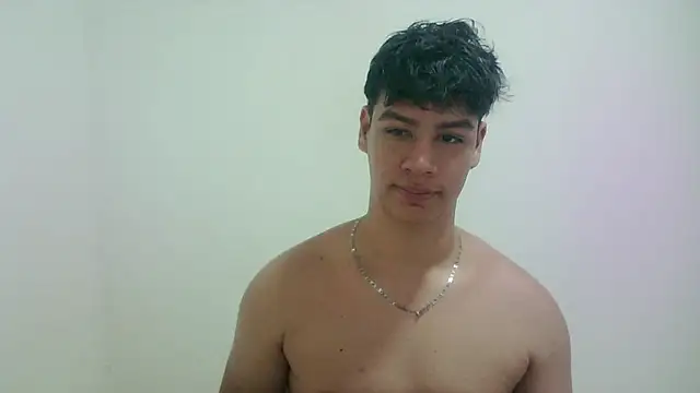 Snapshot of zeus_181 chatting on 06.05.26 zeus 181 online show from 06.05.26
