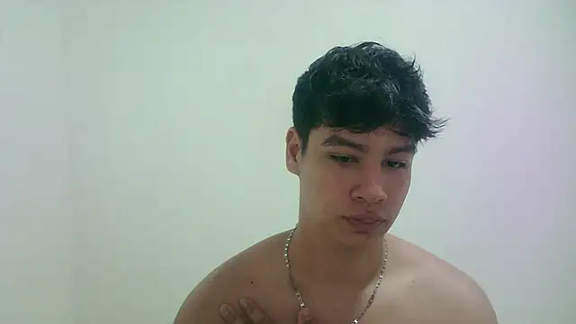 Snapshot of zeus_181 chatting on 06.21.26 zeus 181 online show from 06.21.26