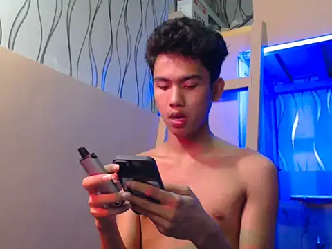 Demure Asian143 online show from 09.29.25