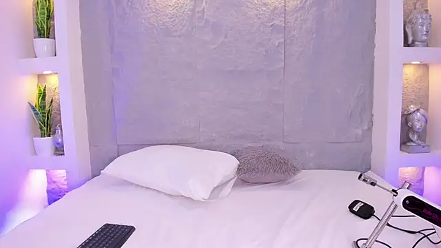 LovelyEyesx online show from 04.30.26